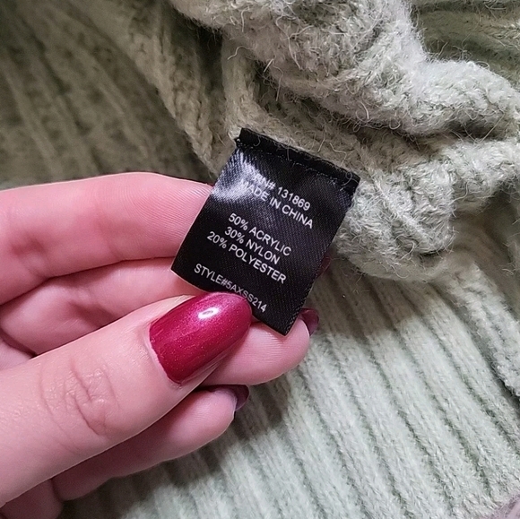 Honey & Sparkle Cropped Sweater Vest Cable Knit Light Green Size Medium M - Picture 4 of 7